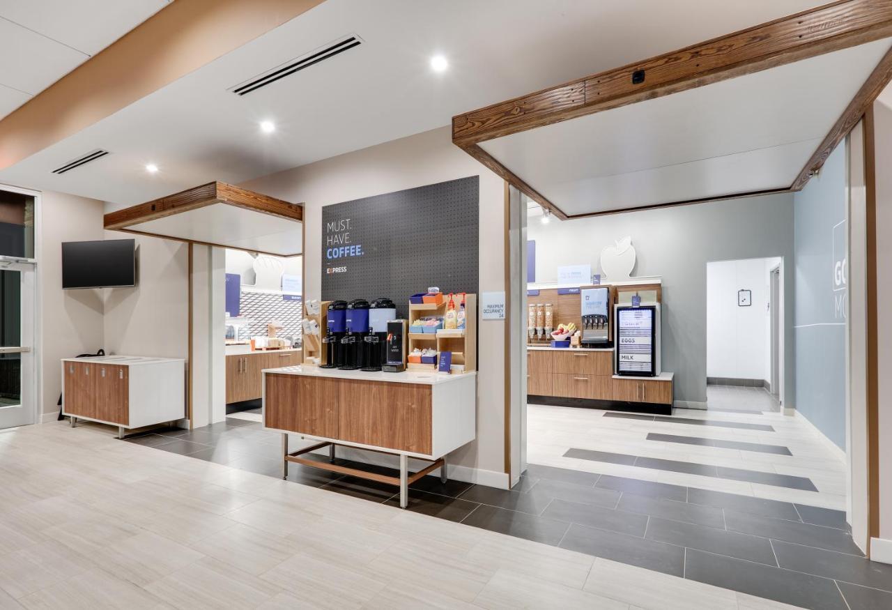 Holiday Inn Express - Kermit By Ihg Exterior foto